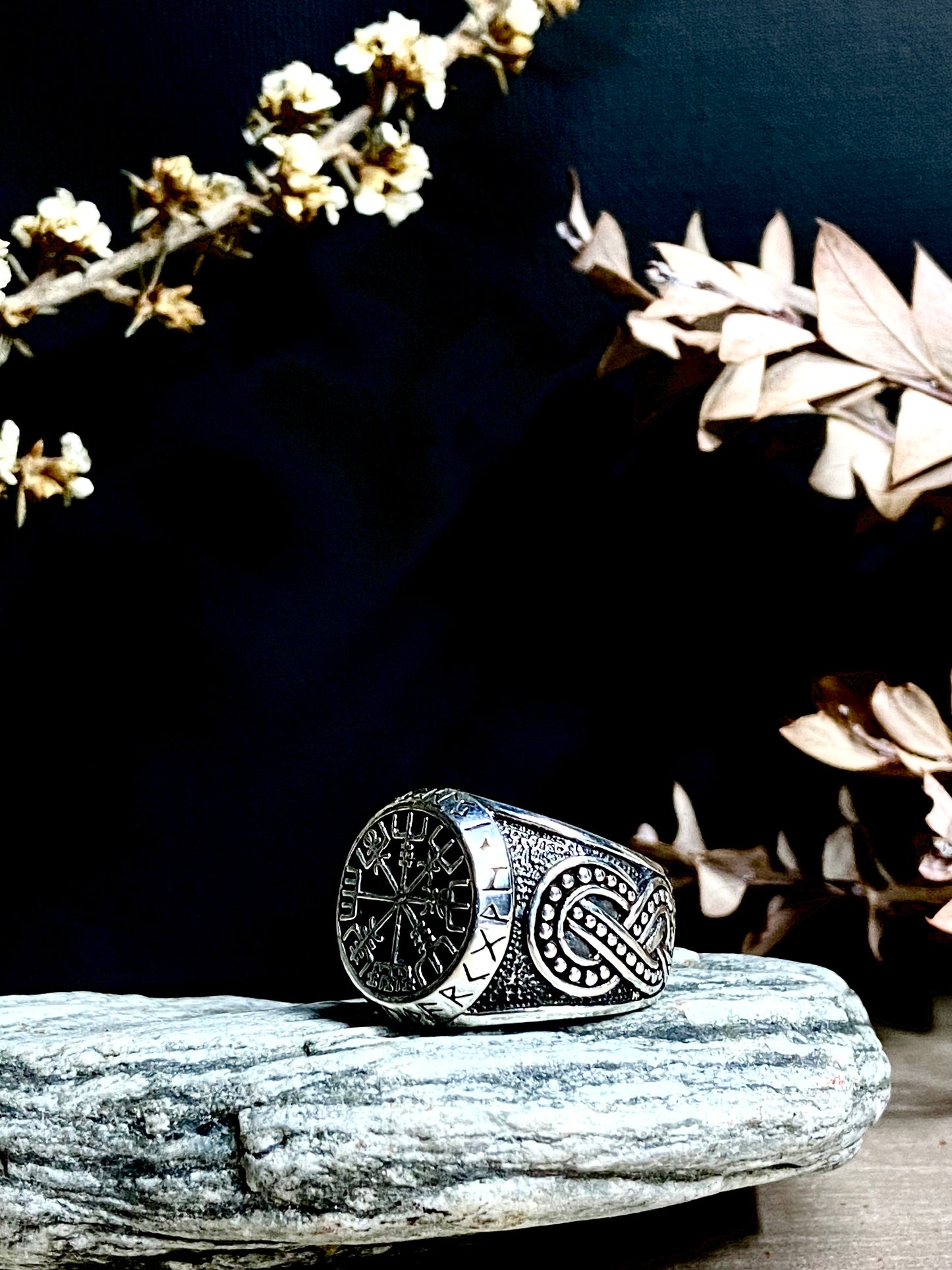 Viking Vegvisir Amulet Ring